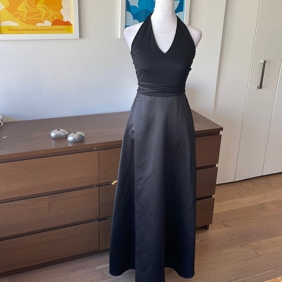 Vintage Dresses & Skirts - VINTAGE JIM HJELM Minimalist Halter Black Dress